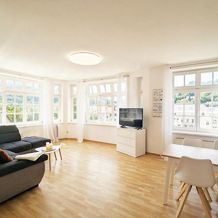 Hw3 - Urlaubsmagie - Helle, Grosse Wohnung Mit Pool Зебниц Екстериор снимка