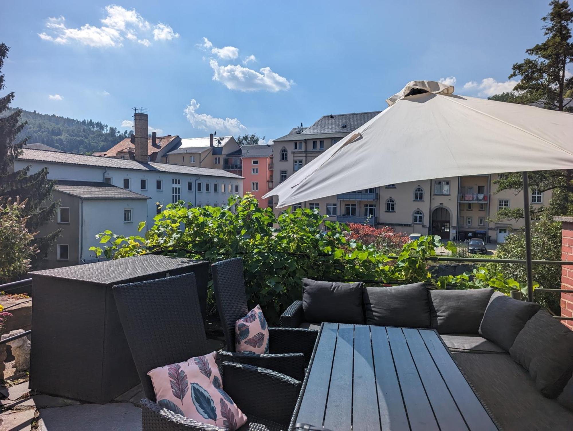 Hw3 - Urlaubsmagie - Helle, Grosse Wohnung Mit Pool Зебниц Екстериор снимка
