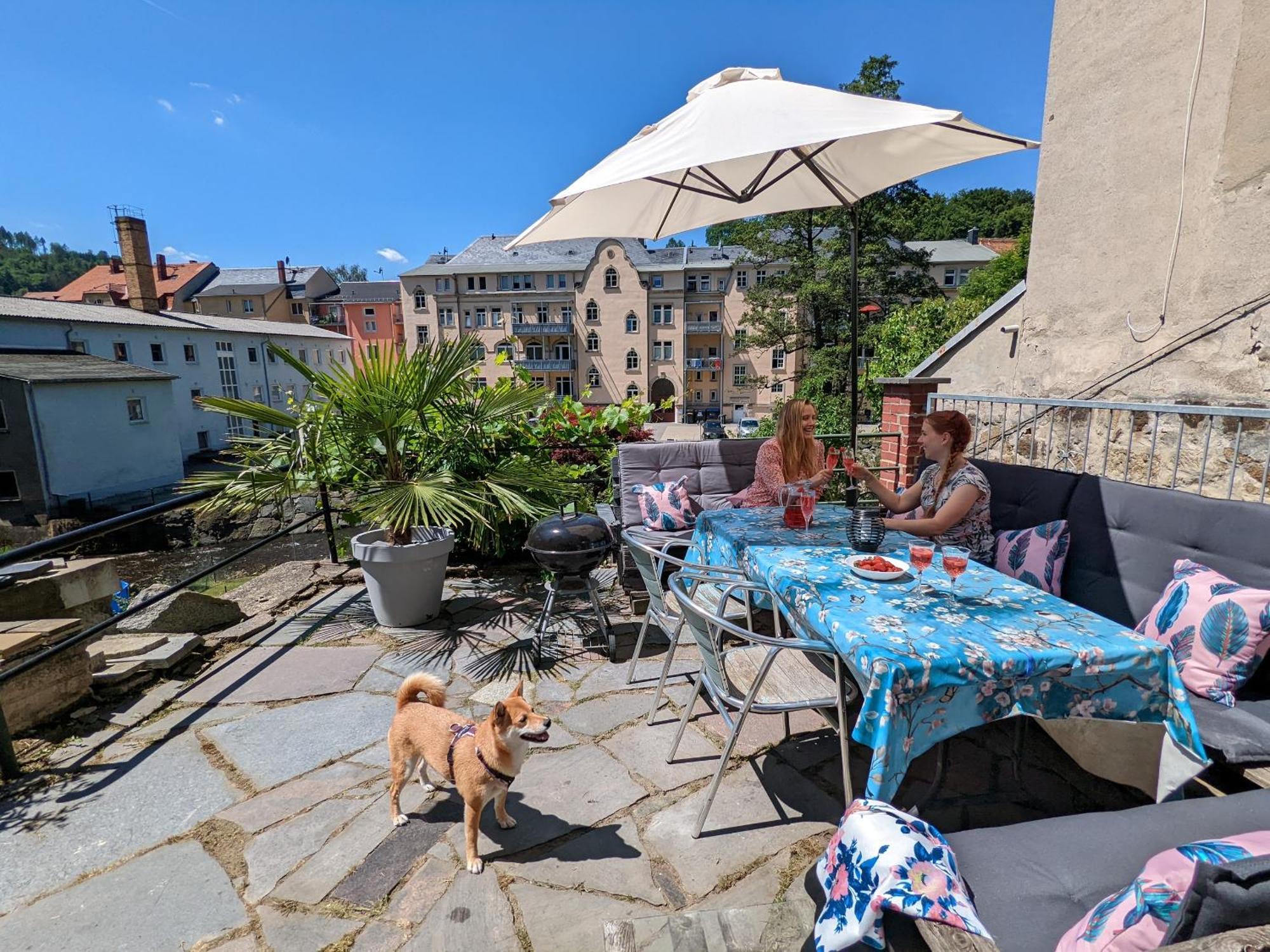 Hw3 - Urlaubsmagie - Helle, Grosse Wohnung Mit Pool Зебниц Екстериор снимка
