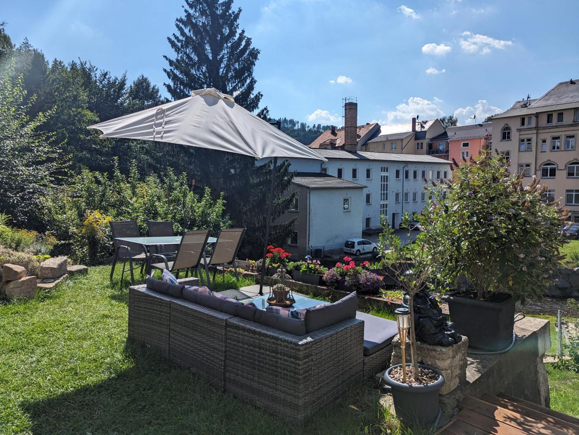 Hw3 - Urlaubsmagie - Helle, Grosse Wohnung Mit Pool Зебниц Екстериор снимка