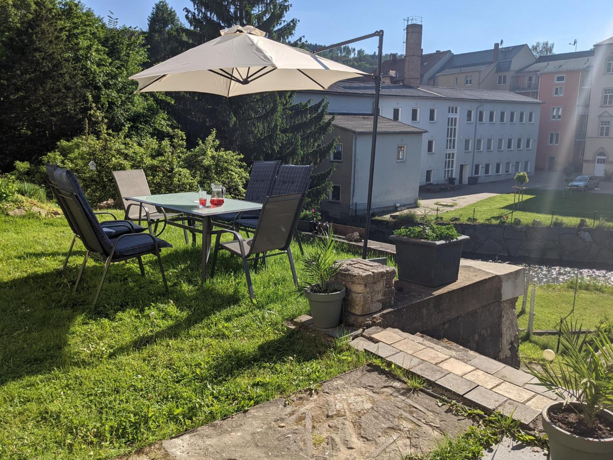 Hw3 - Urlaubsmagie - Helle, Grosse Wohnung Mit Pool Зебниц Екстериор снимка