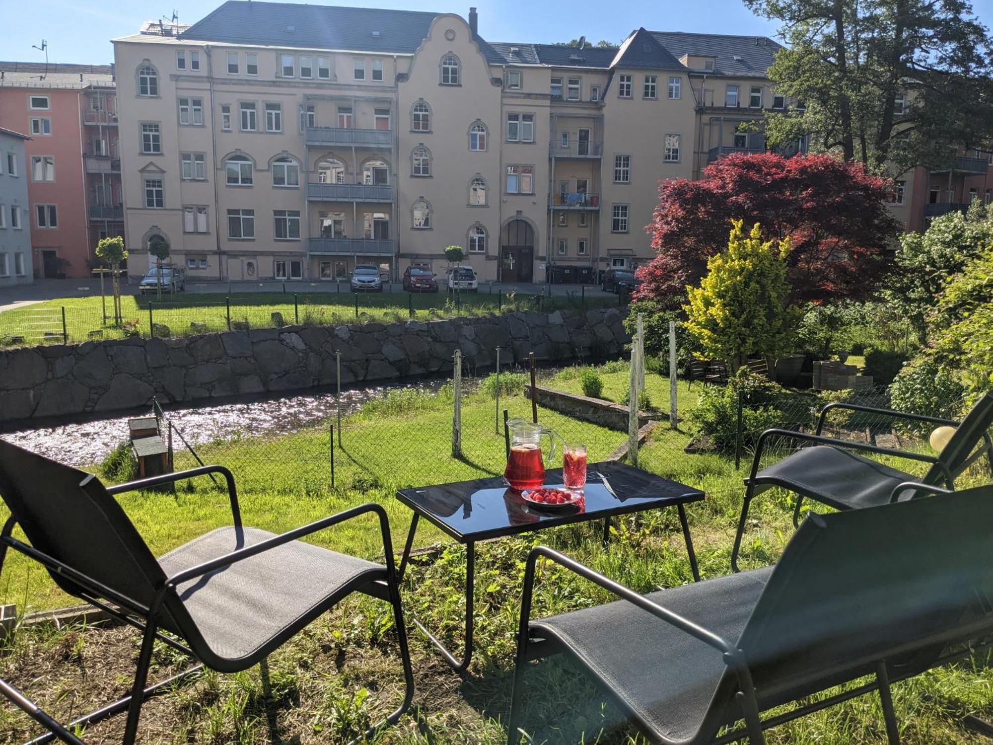 Hw3 - Urlaubsmagie - Helle, Grosse Wohnung Mit Pool Зебниц Екстериор снимка