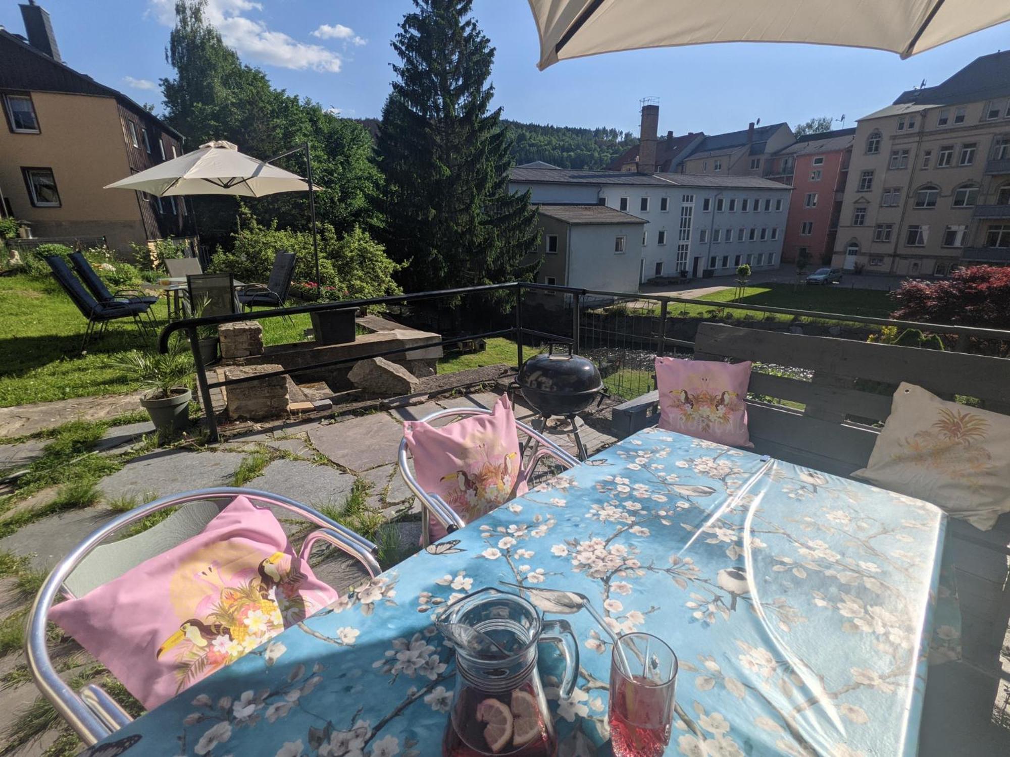 Hw3 - Urlaubsmagie - Helle, Grosse Wohnung Mit Pool Зебниц Екстериор снимка