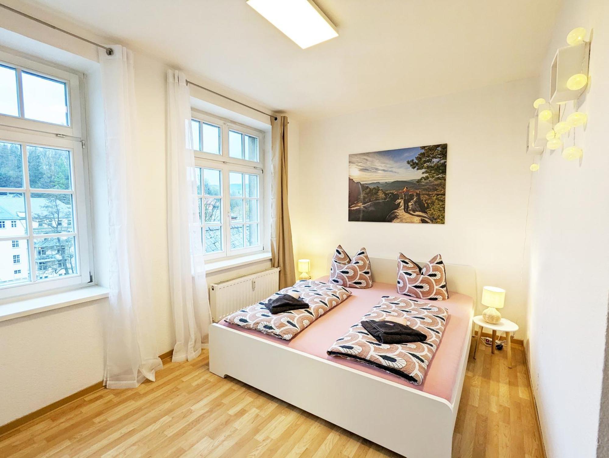 Hw3 - Urlaubsmagie - Helle, Grosse Wohnung Mit Pool Зебниц Екстериор снимка